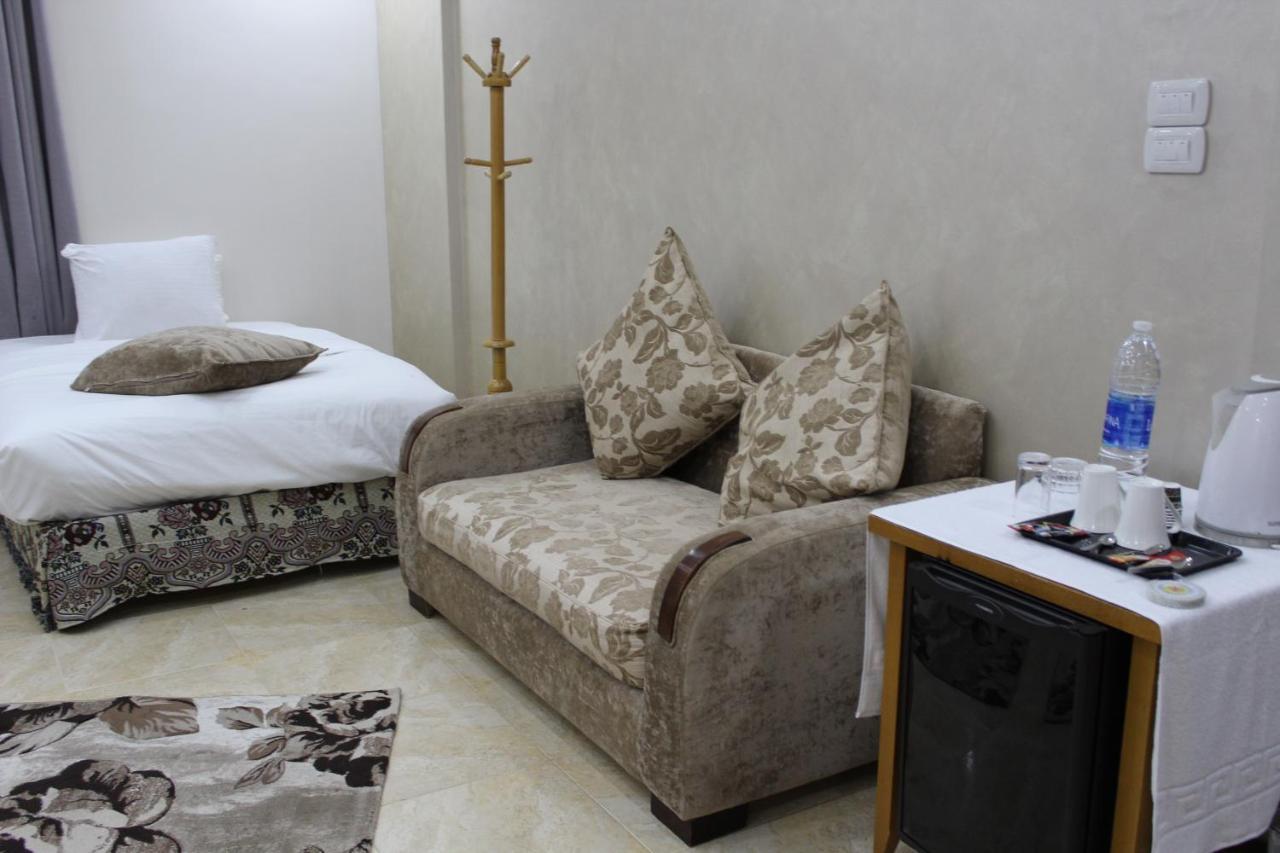 Petra Princess Balqees Hostel Wadi Musa Bagian luar foto